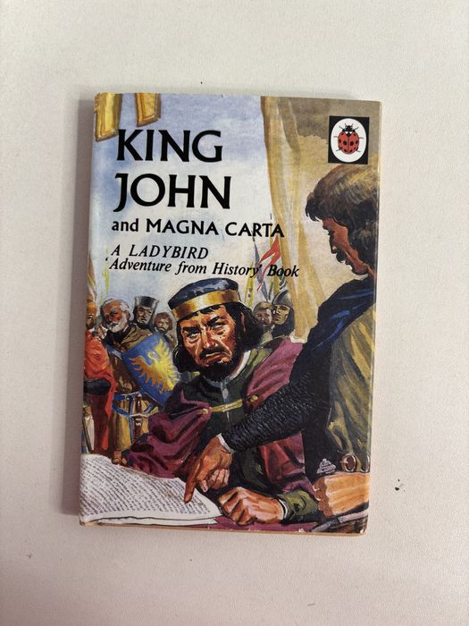 Книга англійською King John and Magna Carta A Ladybird