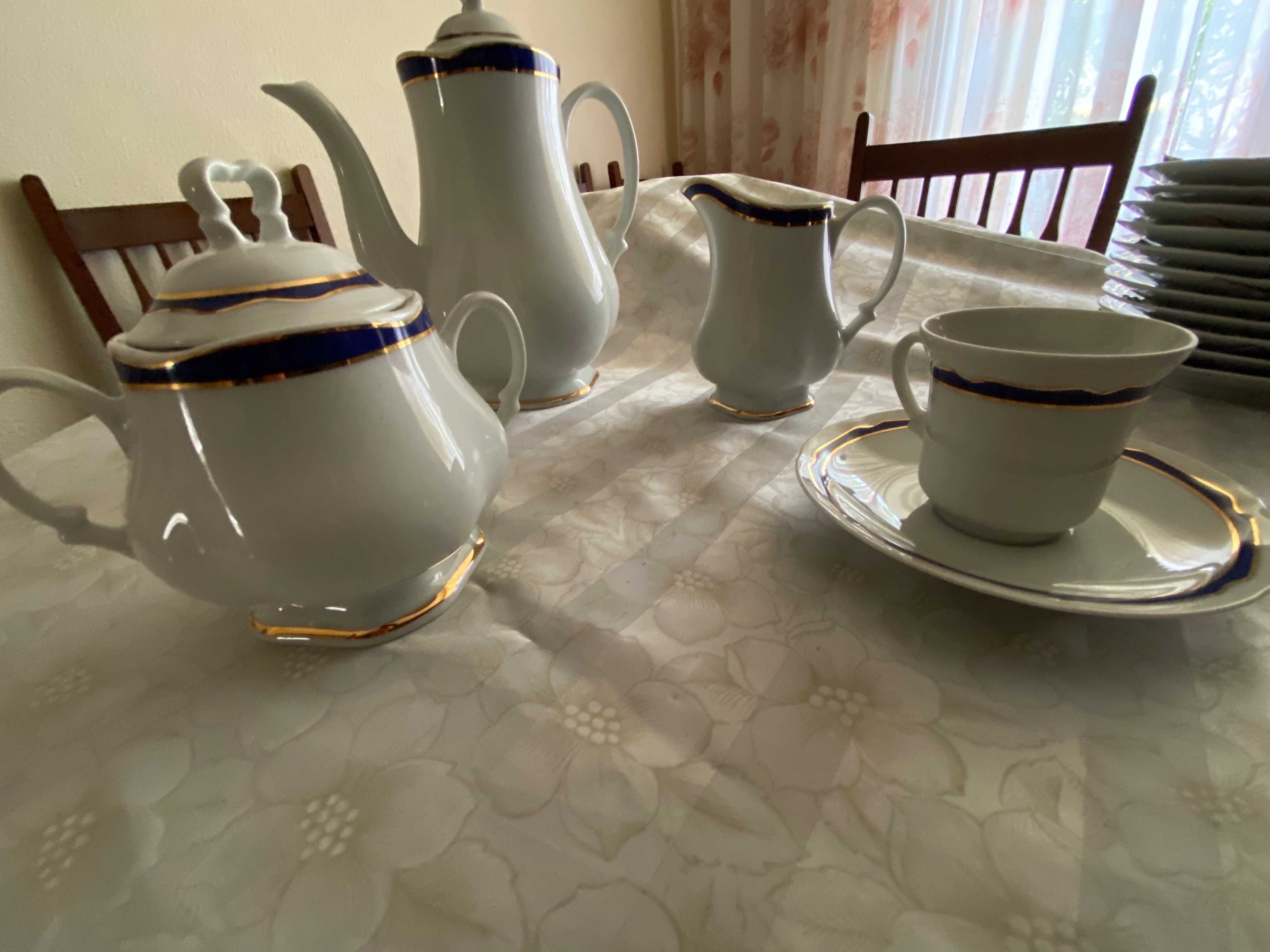 Serviço de café em porcelana 12 chávenas - por estrear