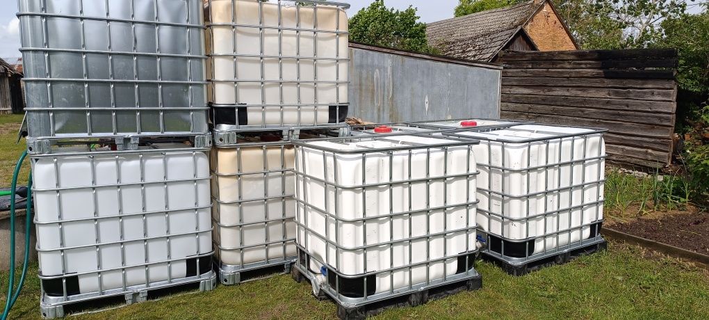 Mauzery 1000L  metalowa paleta