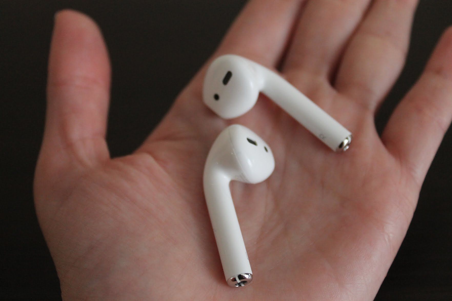 Продам apple airpods 1st gen