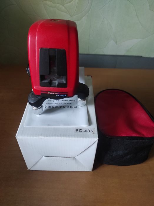 Лазерний рівень FC-435 самовирівнюючий.