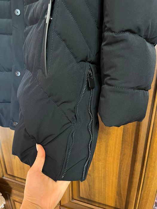 Продам зимову чоловічу куртку в ідіальному стані.