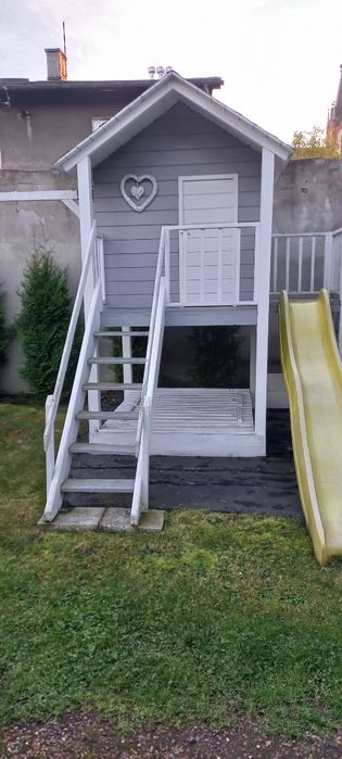 Domek drewniany dla dzieci