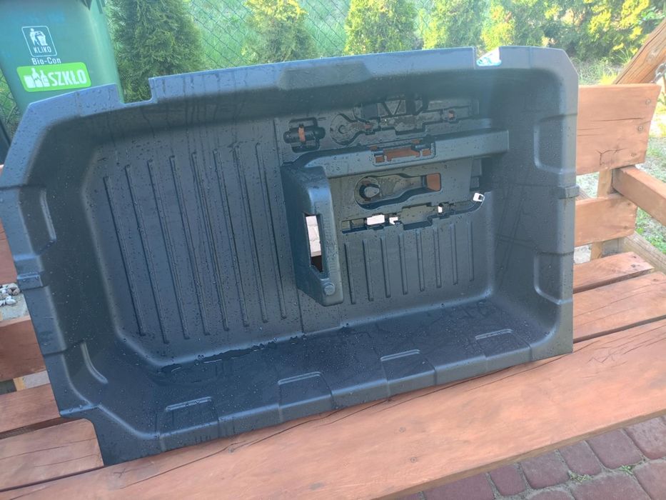 Wkład do bagażnika Nissan Juke nowy