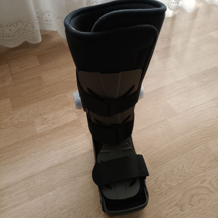 Orteza, but ortopedyczny lewy rozm ,, s,,