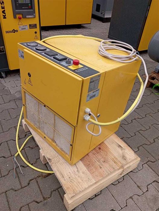 SPRAWNA!!! Sprężarka śrubowa KAESER SX6 4KW 0,75m3/min, S012643