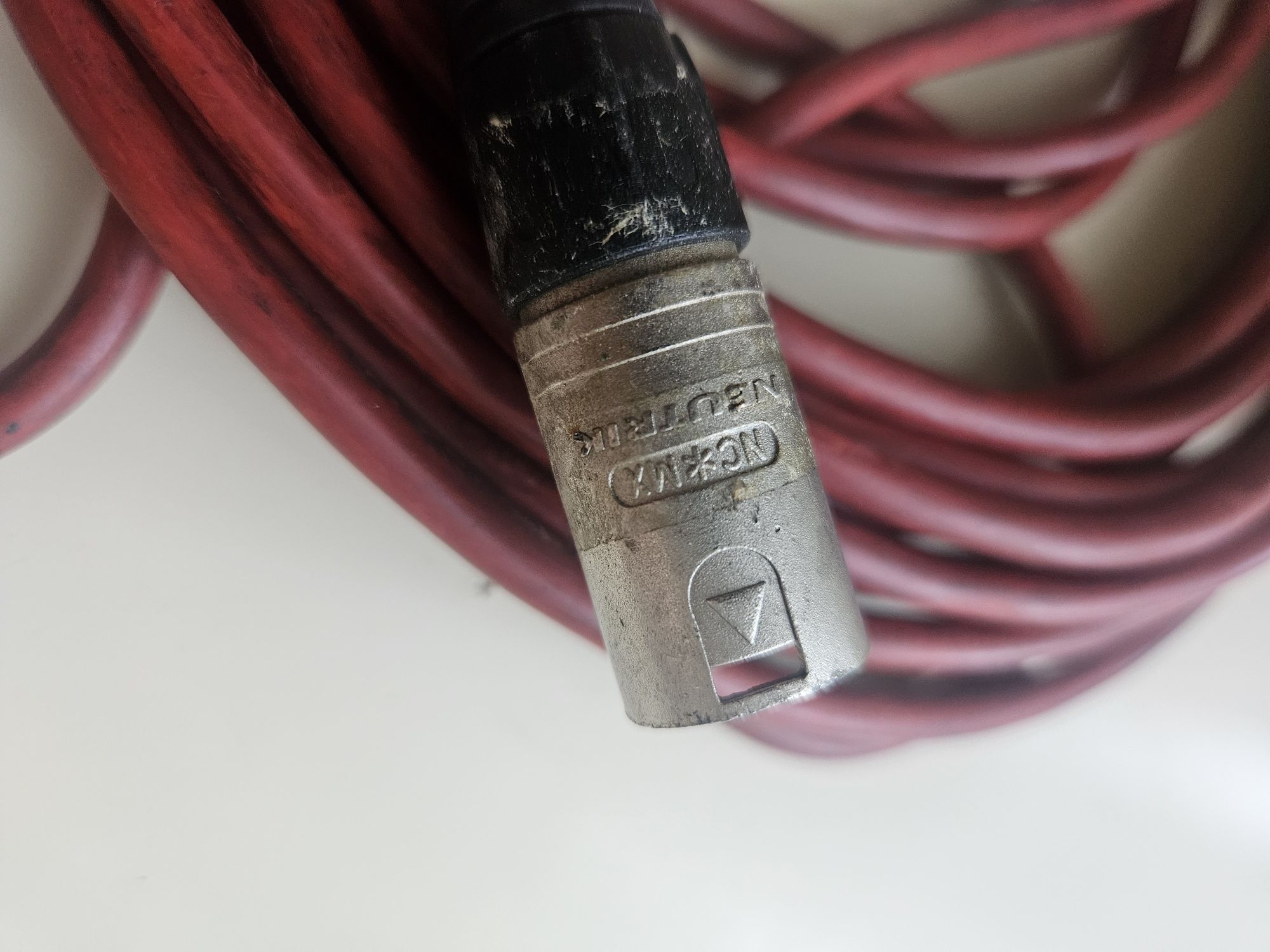 Kabel mikrofonowy Neutrik czerwony