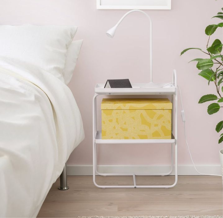 Ikea Hattasen mesa apoio cabeceira