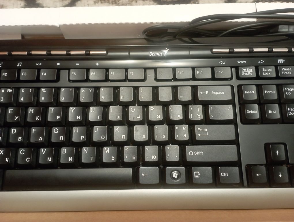 Клавіатура Genius slim