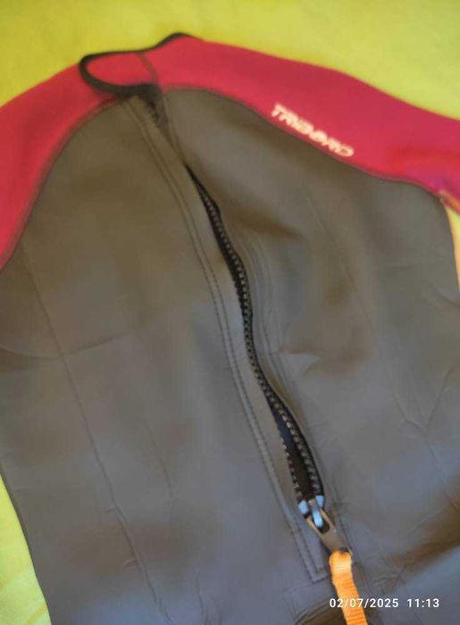 Vendo fato de Surf da Tribord como novo tamanho 42
