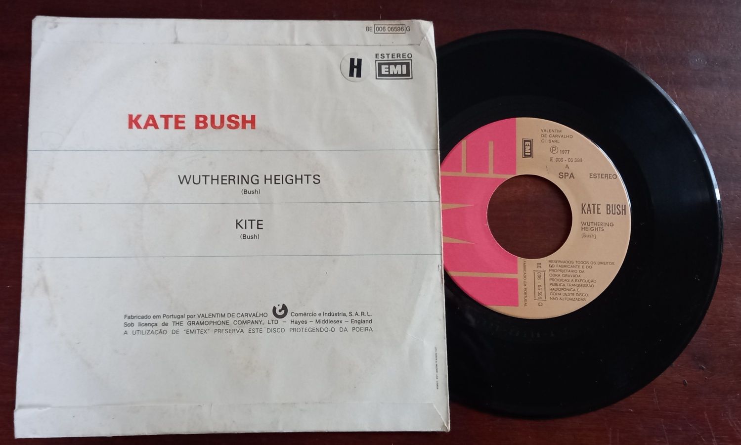 Kate Bush - Wuthering Heights - Single 7" Portugal  1978