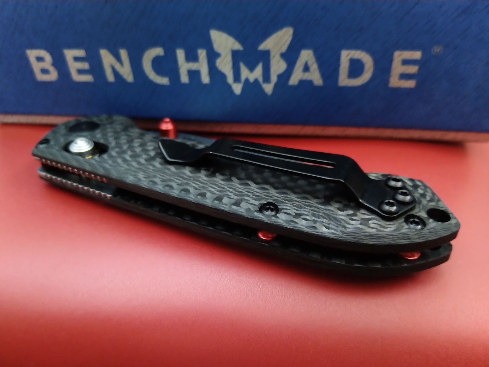 Нож Benchmade 565-1 Mini Freek Carbon Fiber