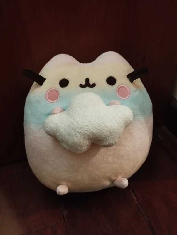 Peluche Pusheen the cat