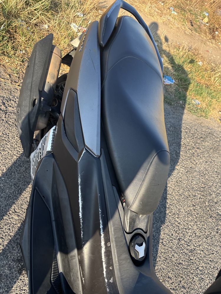 N-Max 2019 na descrição