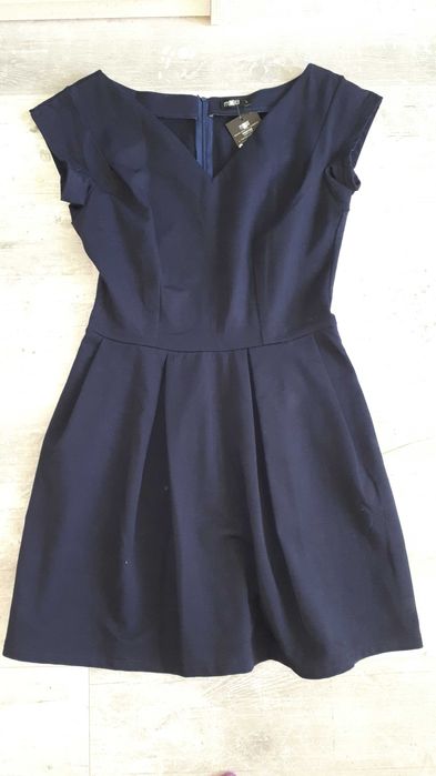 nowa granatowa sukienka z grubszej bawełny r.L