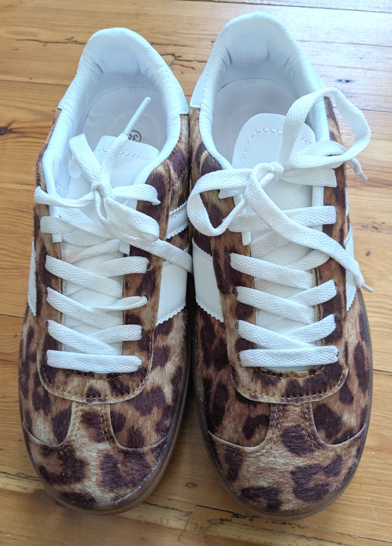 Sneakersy w panterkę rozm. 38