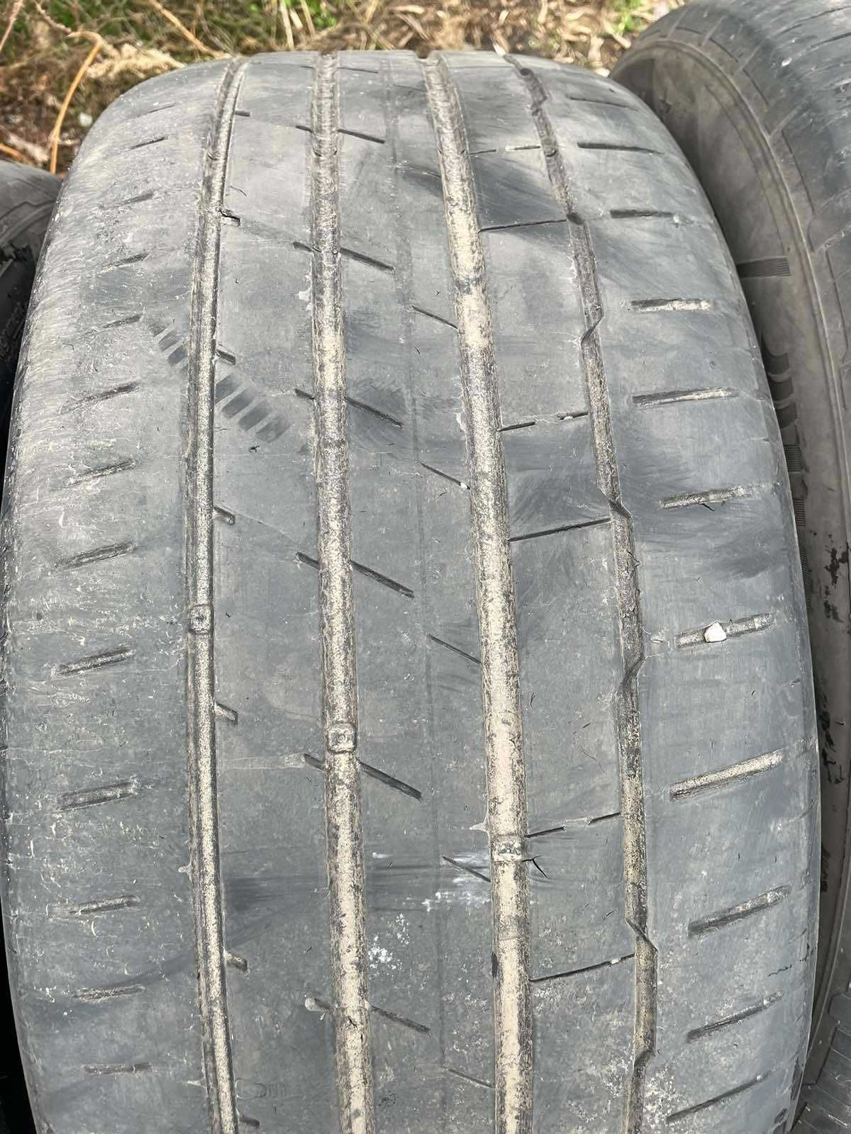 Шини Hankook 255/55R18