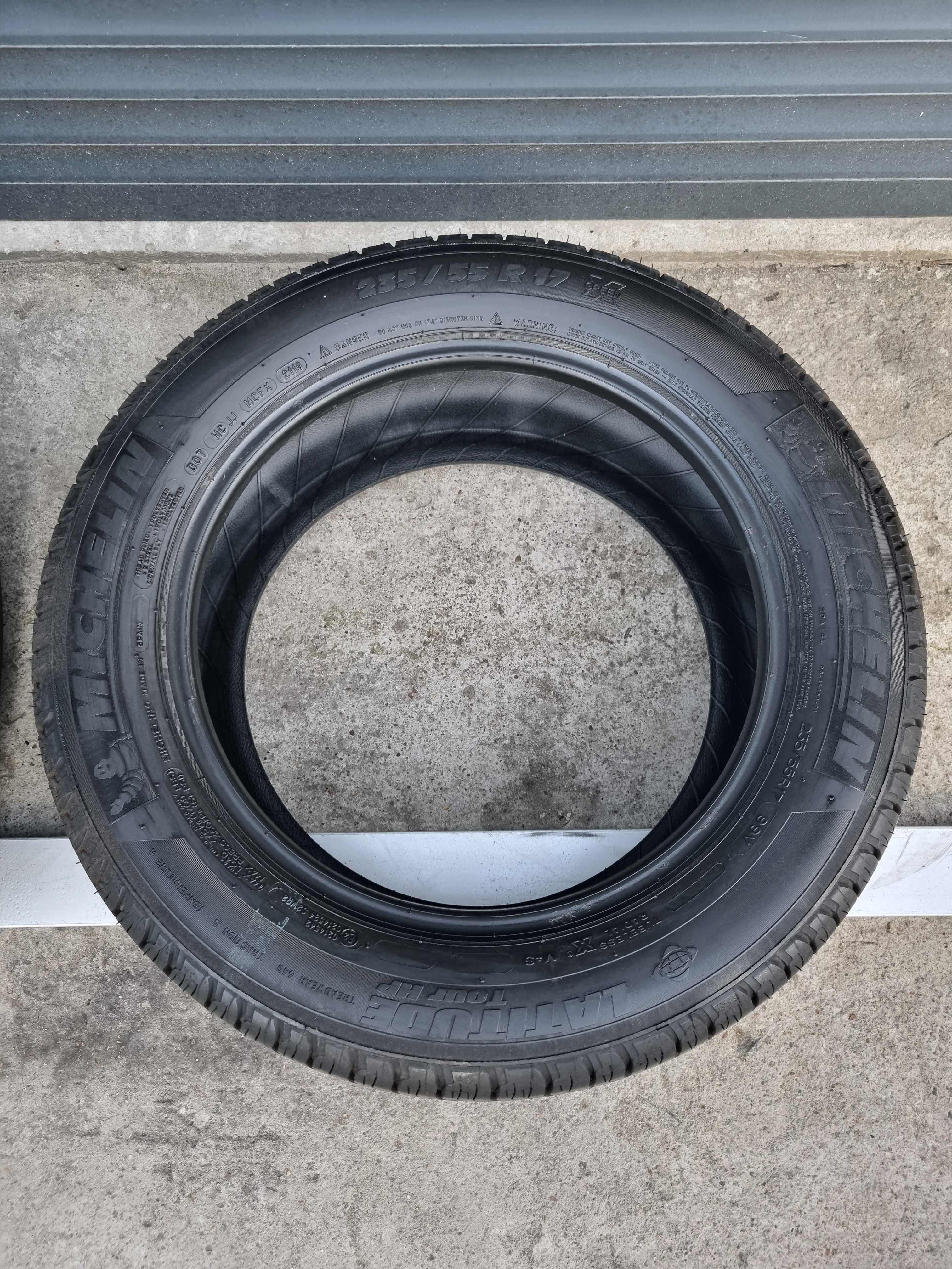 Opony letnie MICHELIN Latitude Tour HP 235/55 R17 99V 2019 KOMPLET P89