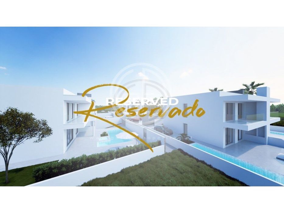 Moradia T4 isolada em Algoz