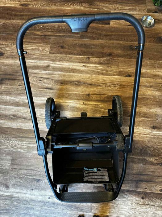 Wozek dzieciecy Venicci Claro 2w1 noir
