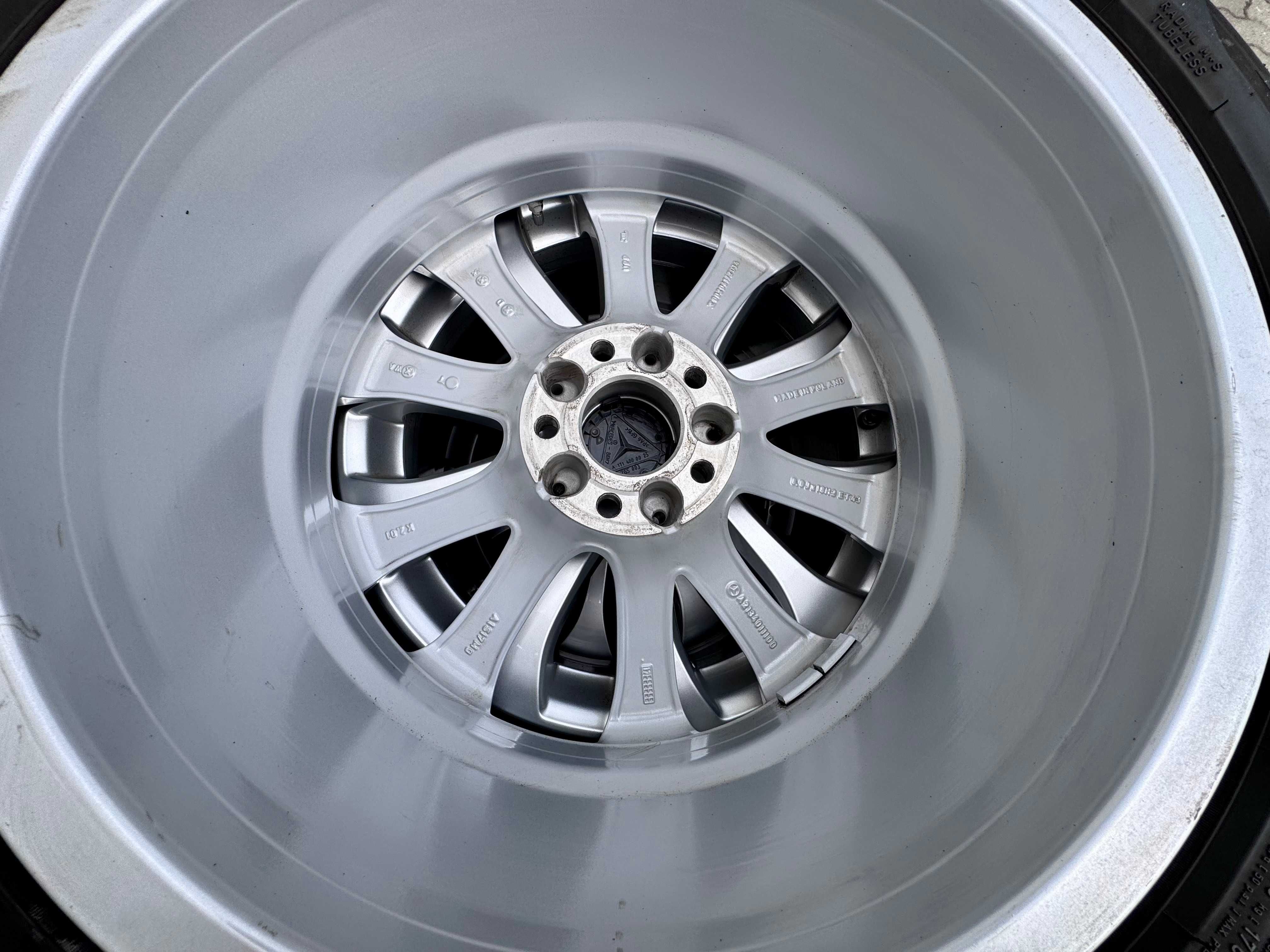 Alufelgi Mercedes E Klasa W213 S213 C238 Oryginalne Zimowe 18 Czujniki