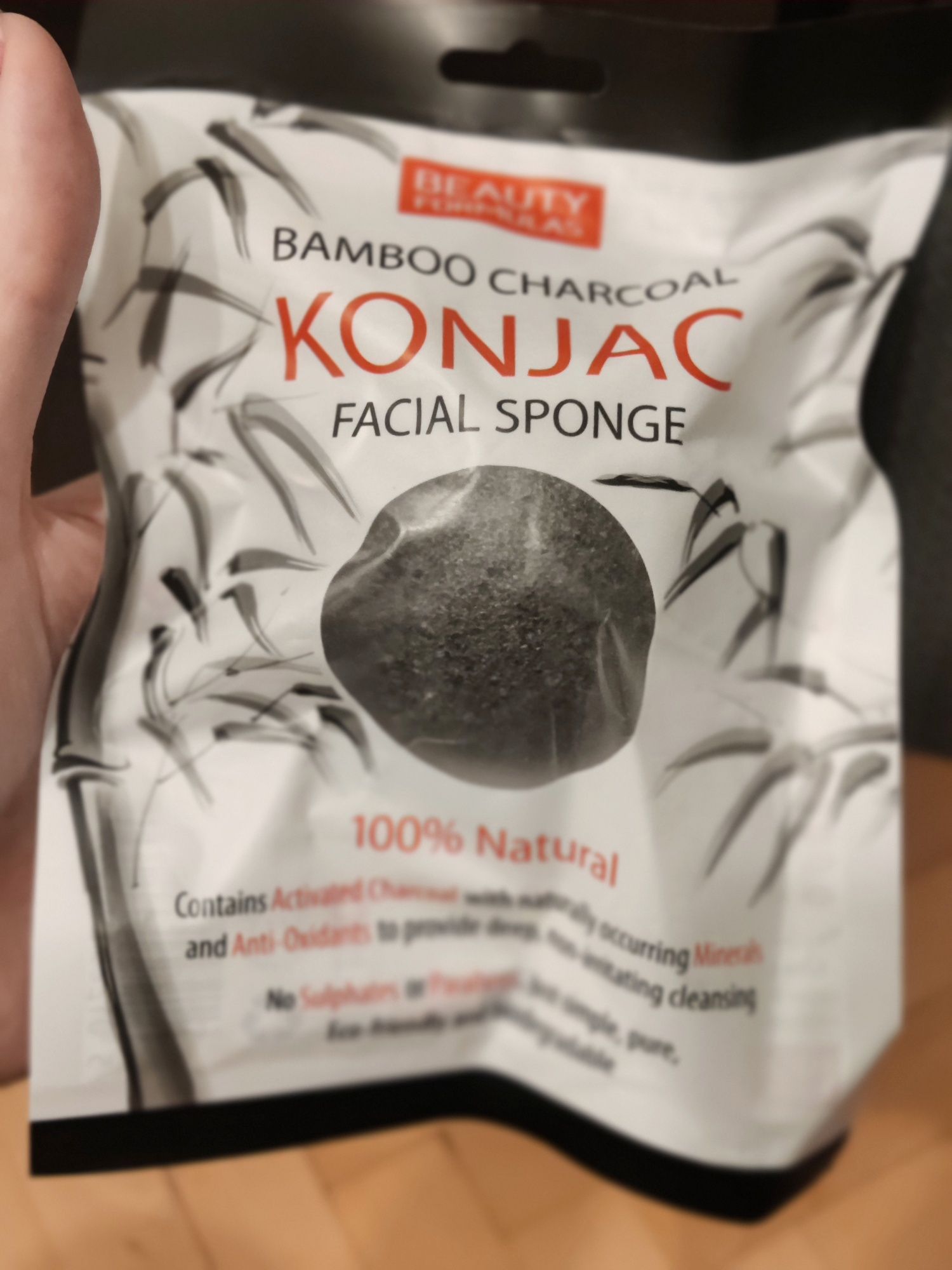 Konjac sponge z węglem, minerałami i antyoksydantami 100% natura gąbka