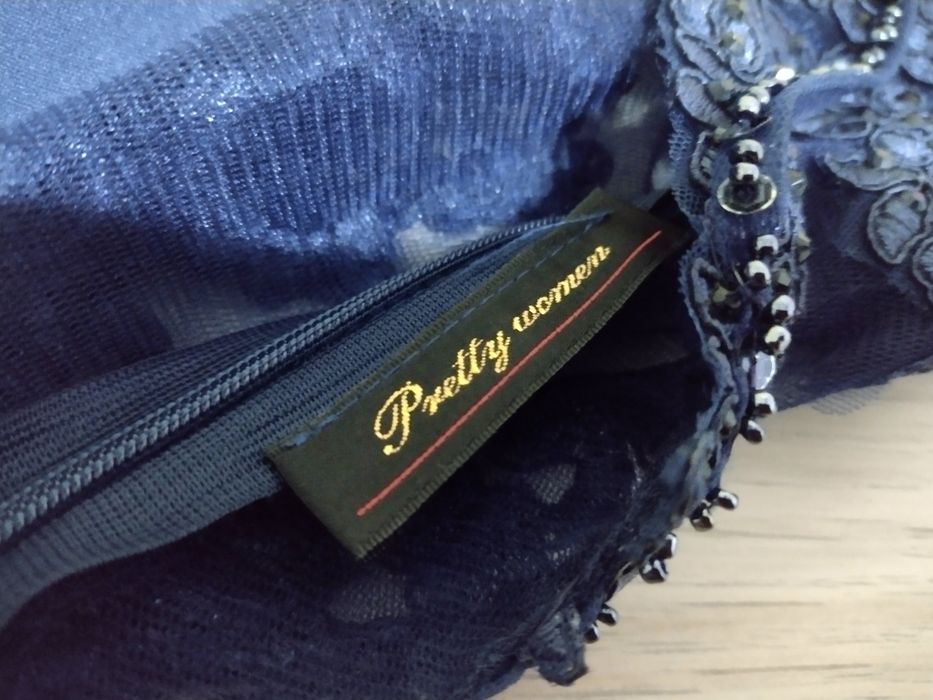 Granatowa tiulowa sukienka na karnawał na studniówkę 36