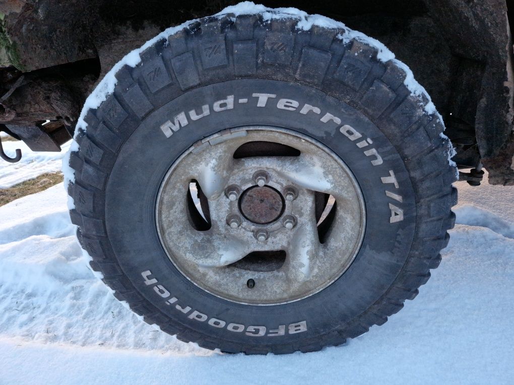 Koła 15" 6x139.7 BF Goodrich Mud-Terrain T/A KM2 31/10,5