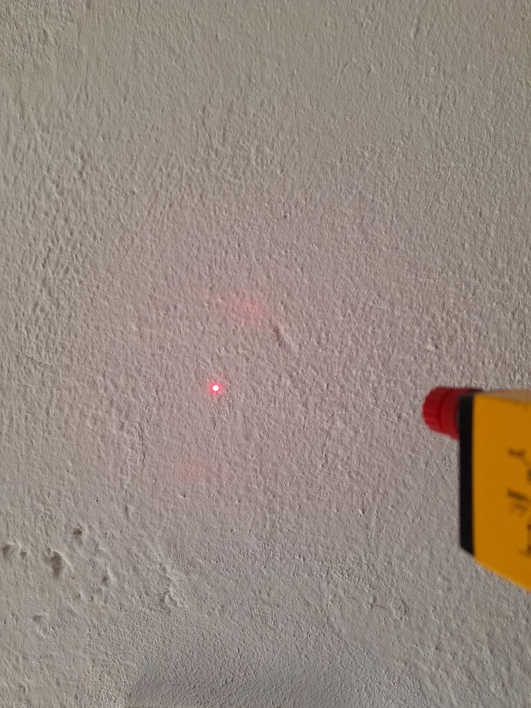 Nível com laser 2 bolhas e ajuste de ângulo
