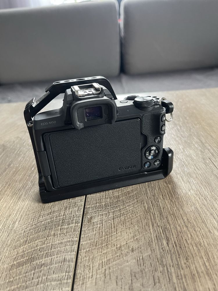 Canon m50 / 2 obiektywy / dodatki / duży zestaw
