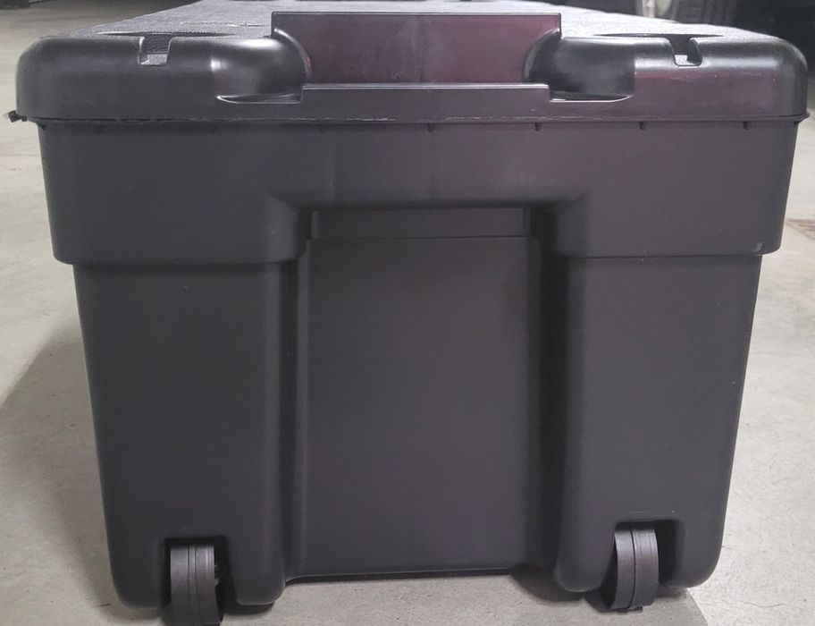Locker, grilla on wheels, skrzynia transportową,