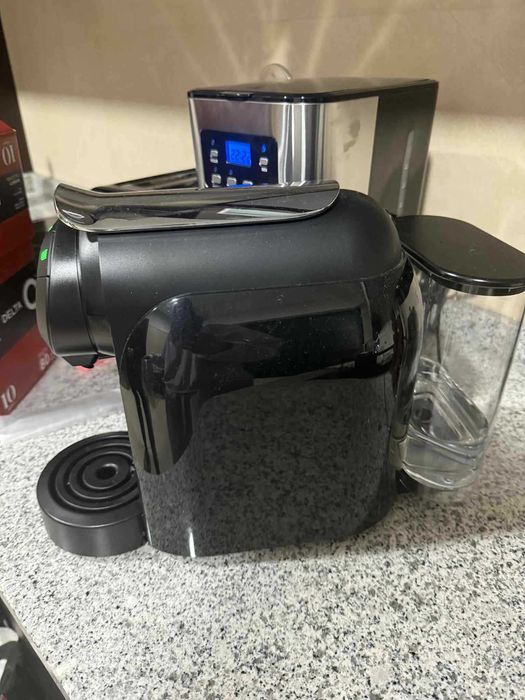 Máquina de Café Delta Q COOL EVOLUTION + Suporte de Cápsulas Incluído!