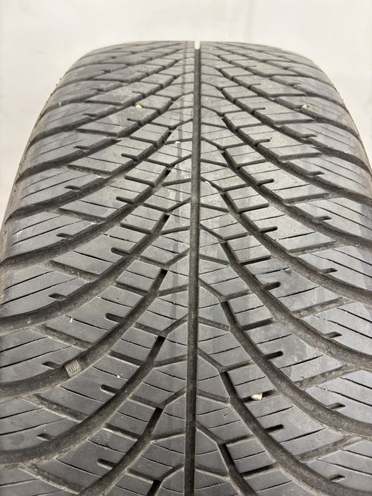 Yokohama  235/55R18 cena za 4 opony