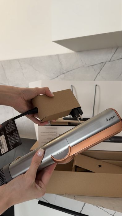 Новий! Dyson airstrate, фен випрамляч для волосся