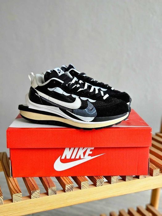 Мужские кроссовки Nike VaporWaffle x Sacai Black&White. Размеры 40-45