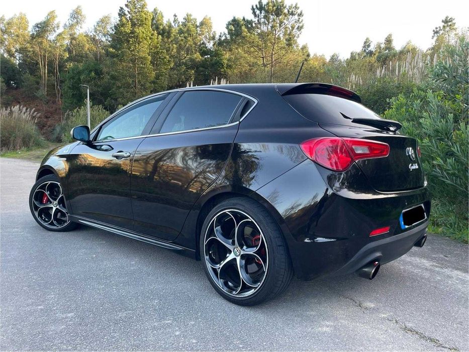 Alfa Romeo Giulietta Quadrifoglio Verde 1750TBI 235cv QV