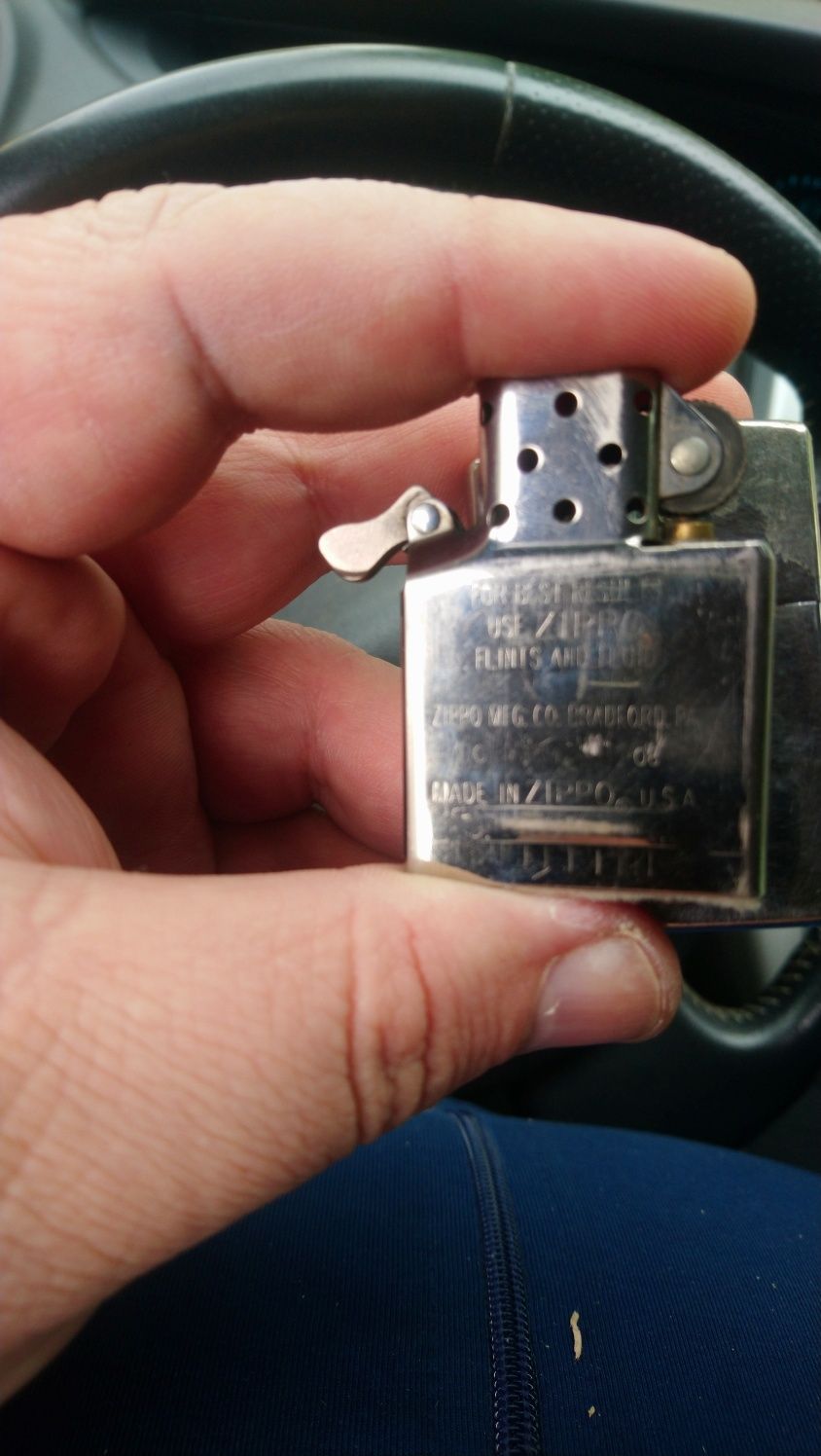 Продам запальничку ZIPPO орігінал