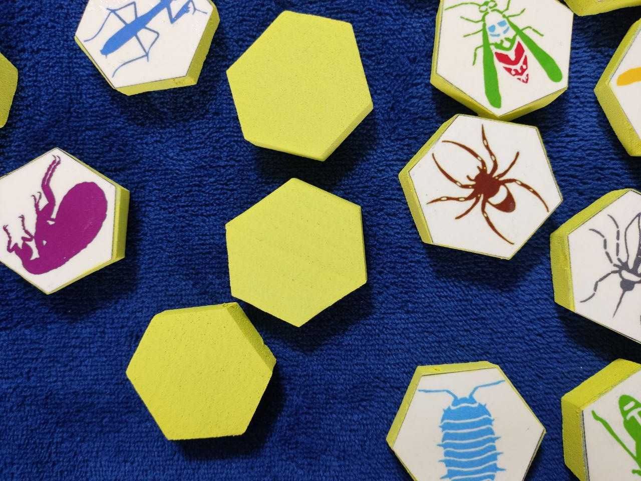 Для школьников и взрослых igра Hive и 15 дополнений