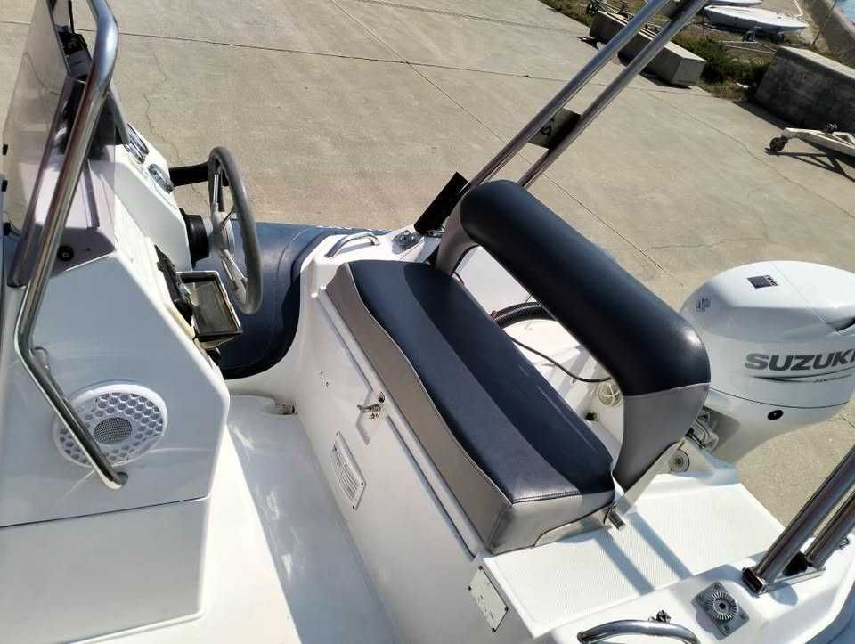Searibs 500 Lux Suzuki 60hp