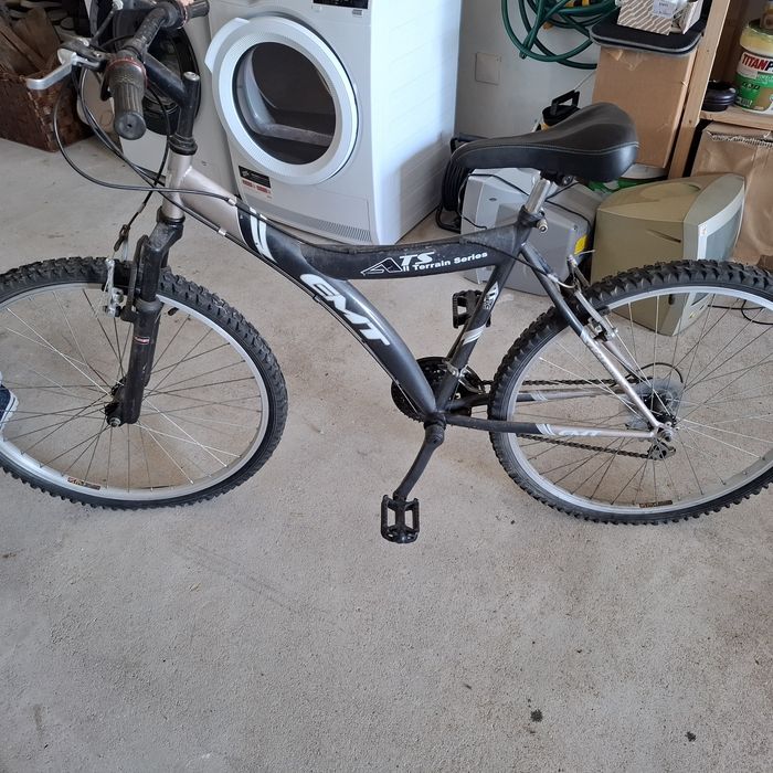 Bicicleta usada mas em muito bom estado