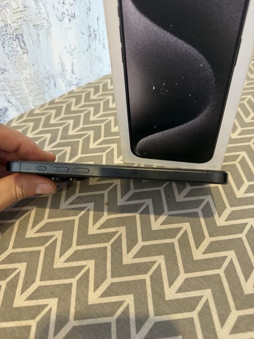 Iphone 15 pro max 256 gb состояние отличное Цвет Black Titanium
