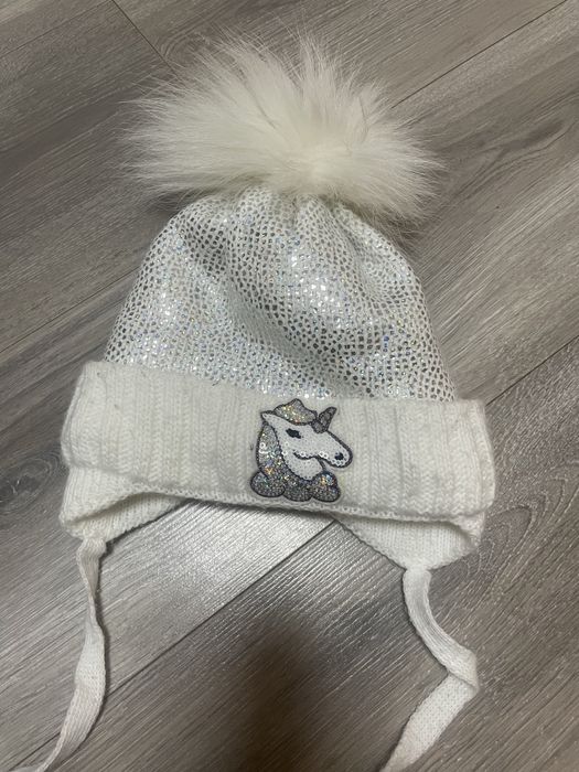 Шапка ( зимова) на дівчинку