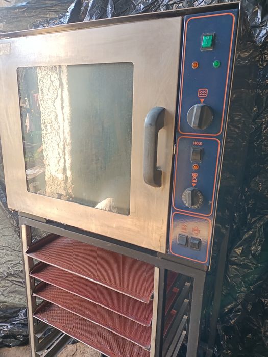 Piec elektryczny sterowany manualnie Lincat