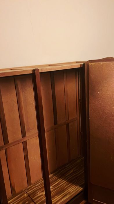 Armário de roupa Vintage