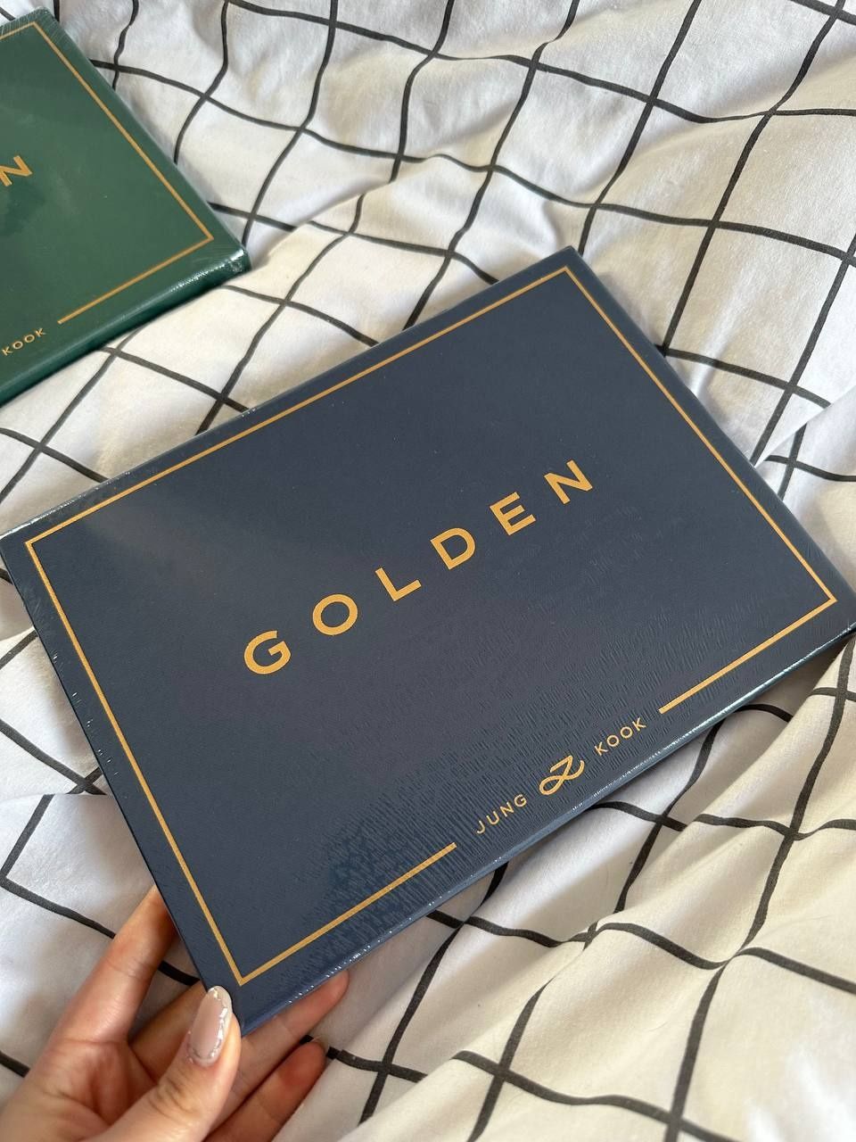 Продам альбоми Чонгука Golden bts