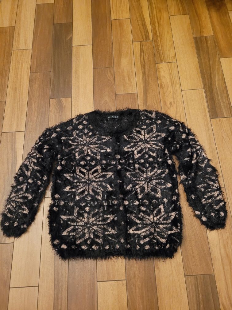 Sweter w rozmiarze 42