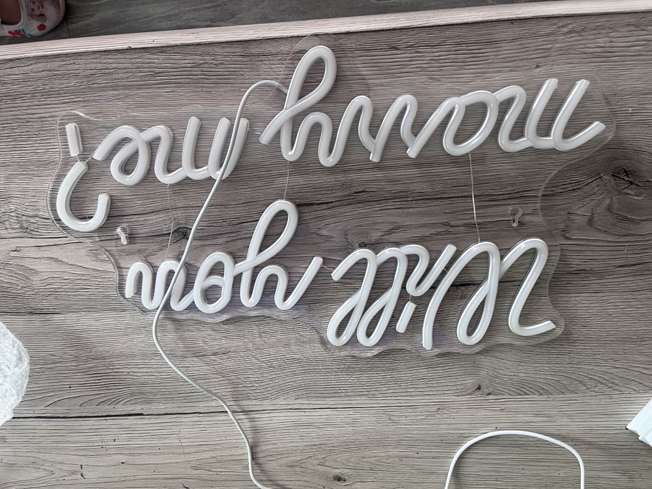 Neon napis neonowy merry me