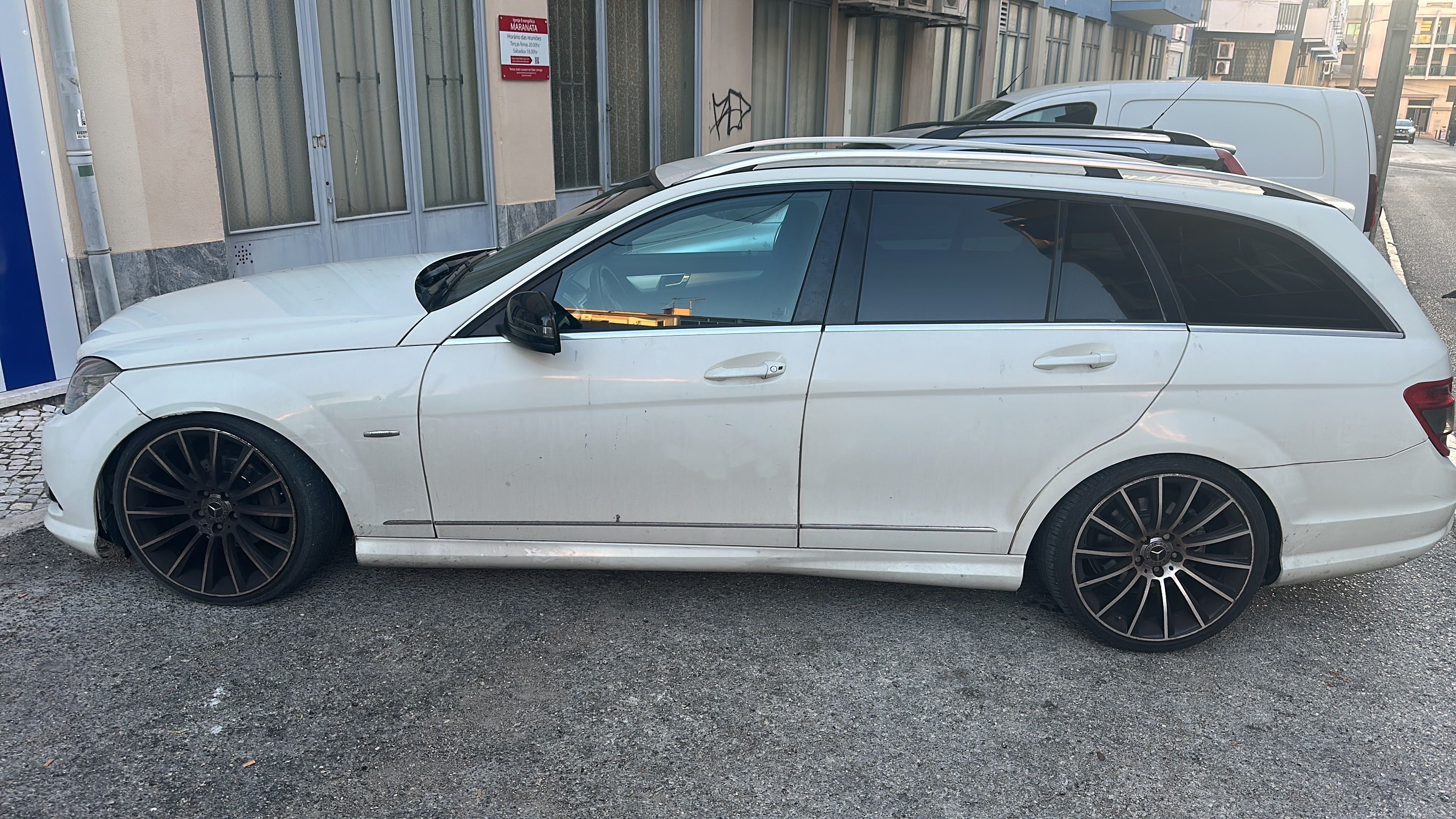 Mercedes avantgarde c220 com 170 cavalos de 2008