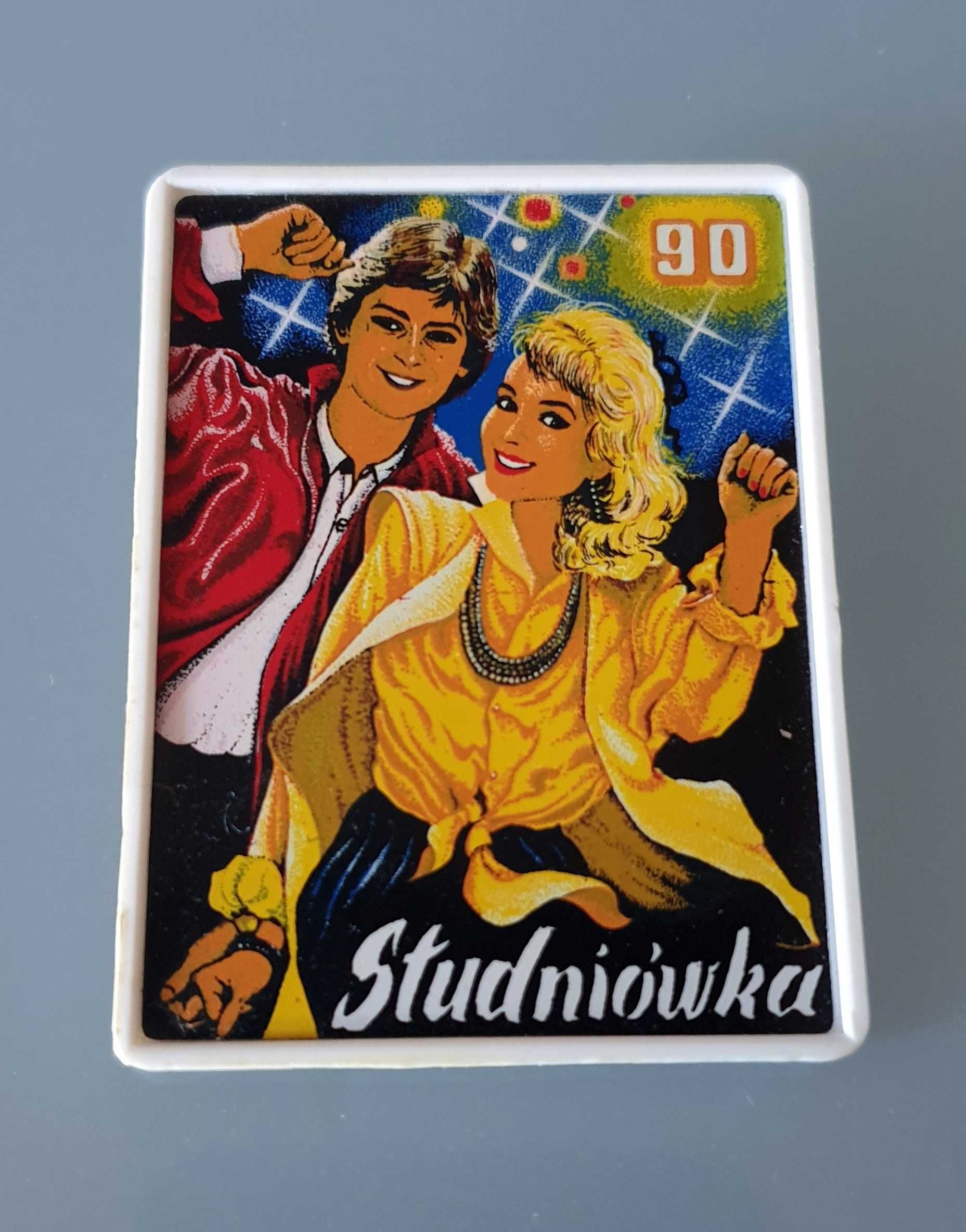 Przypinka / plakietka plastikowa "Studniówka 1990"