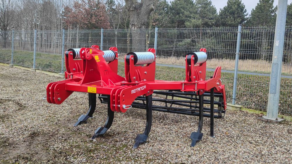 Pług zagonowy nieobrotowy jednobelkowy do orki Dostawa producent Raty